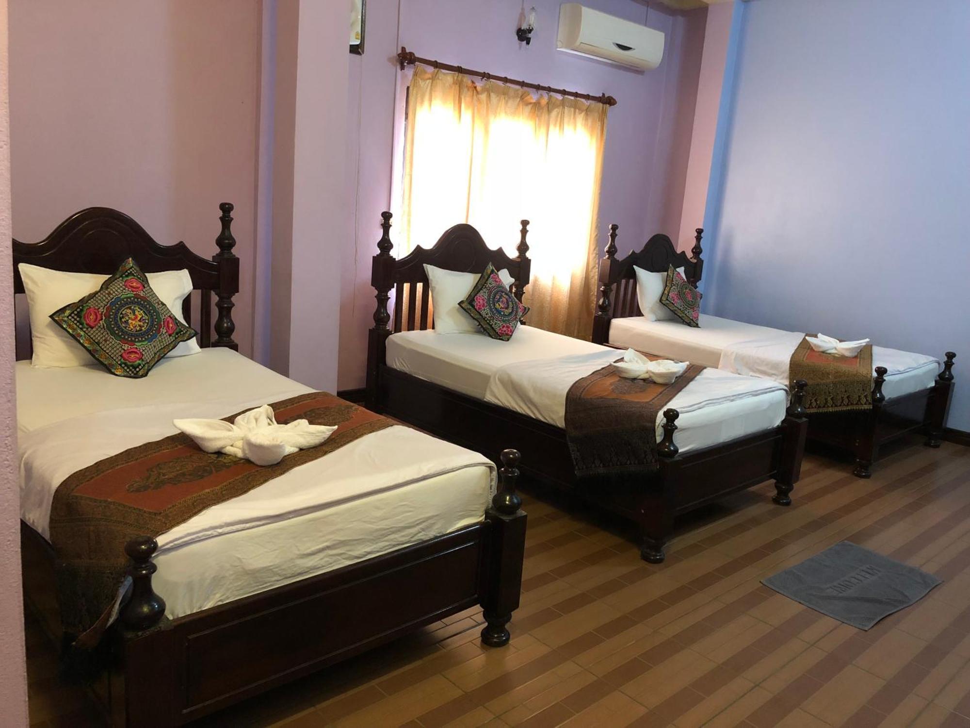 Soutjai Guesthouse & Restaurant Vang Vieng Luaran gambar
